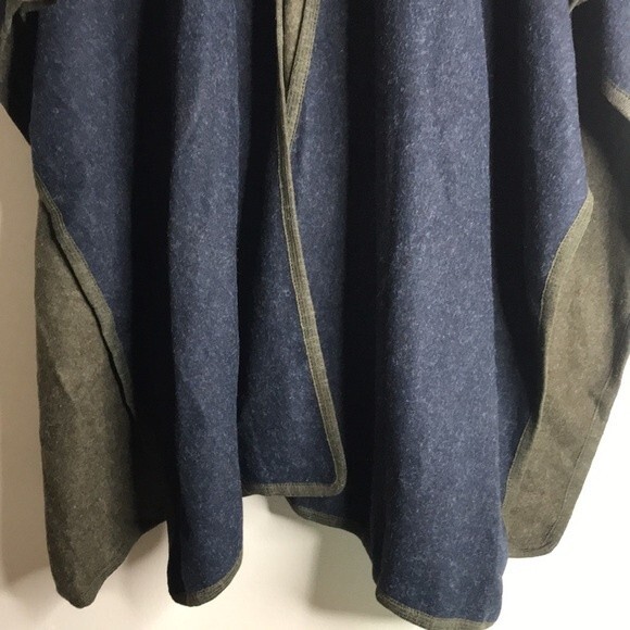 Modena New York reversible army green and deep blue poncho throw cardigan ladies - Picture 12 of 12